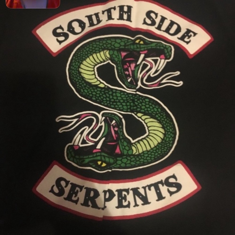 Riverdale Tee